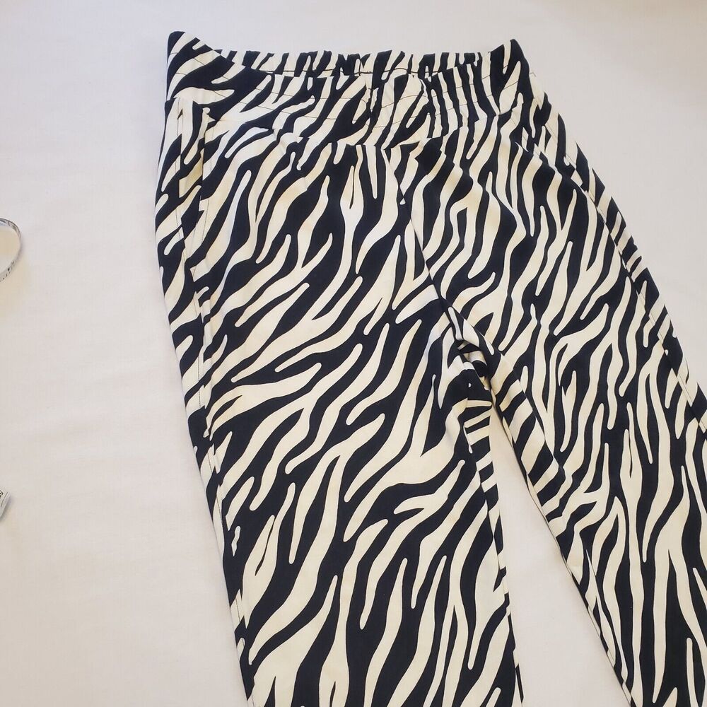 Cabi Atc Zebra Jogger Athleisure Pants - Size Sma… - image 3